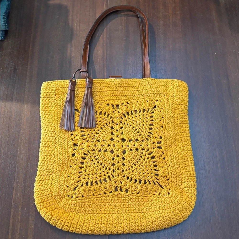 Patricia Nash
Naomi Crochet Cotton Bag - Picture 1 of 7